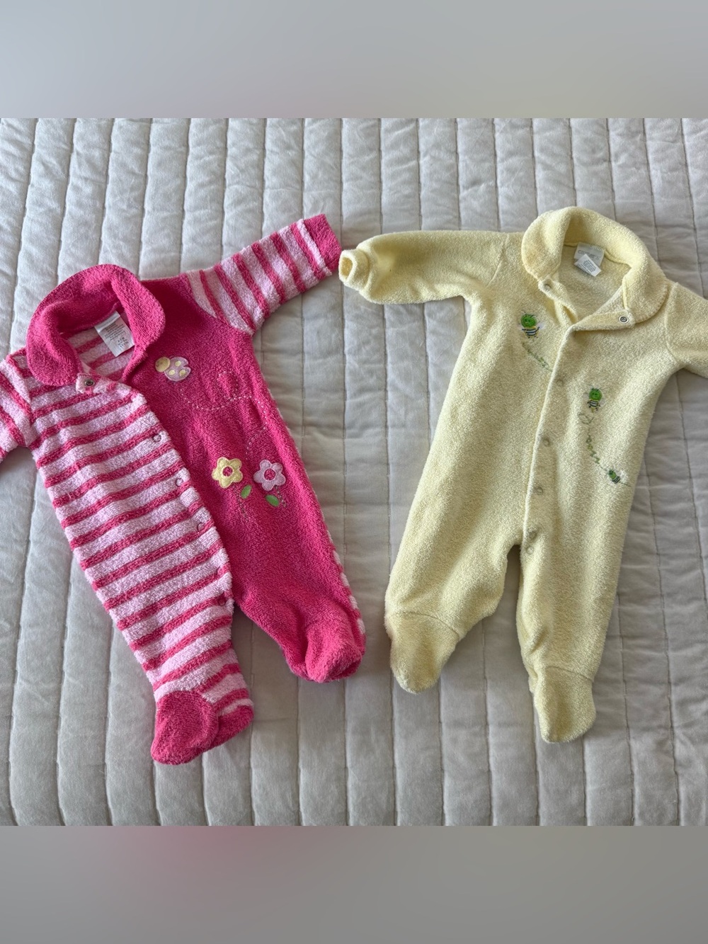 VINTAGE Carter's Baby girls Terry towel onesie sleeper flower bee bundle